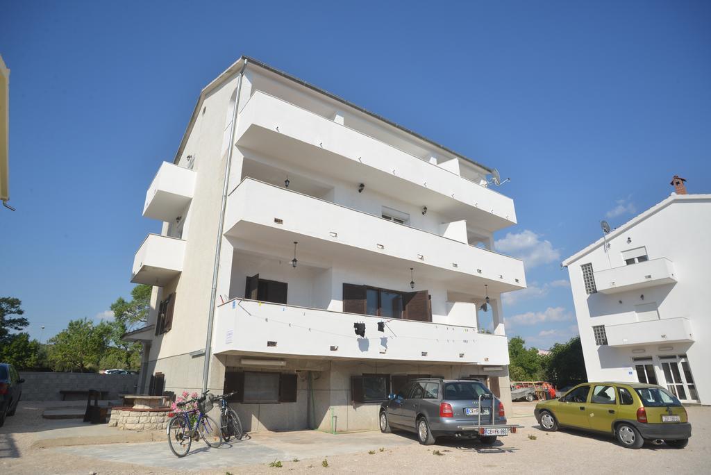 Apartments Citrus Turanj Εξωτερικό φωτογραφία