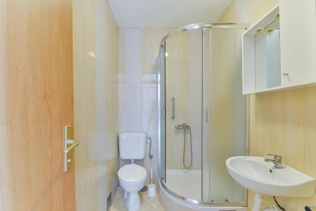 Apartments Citrus Turanj Εξωτερικό φωτογραφία