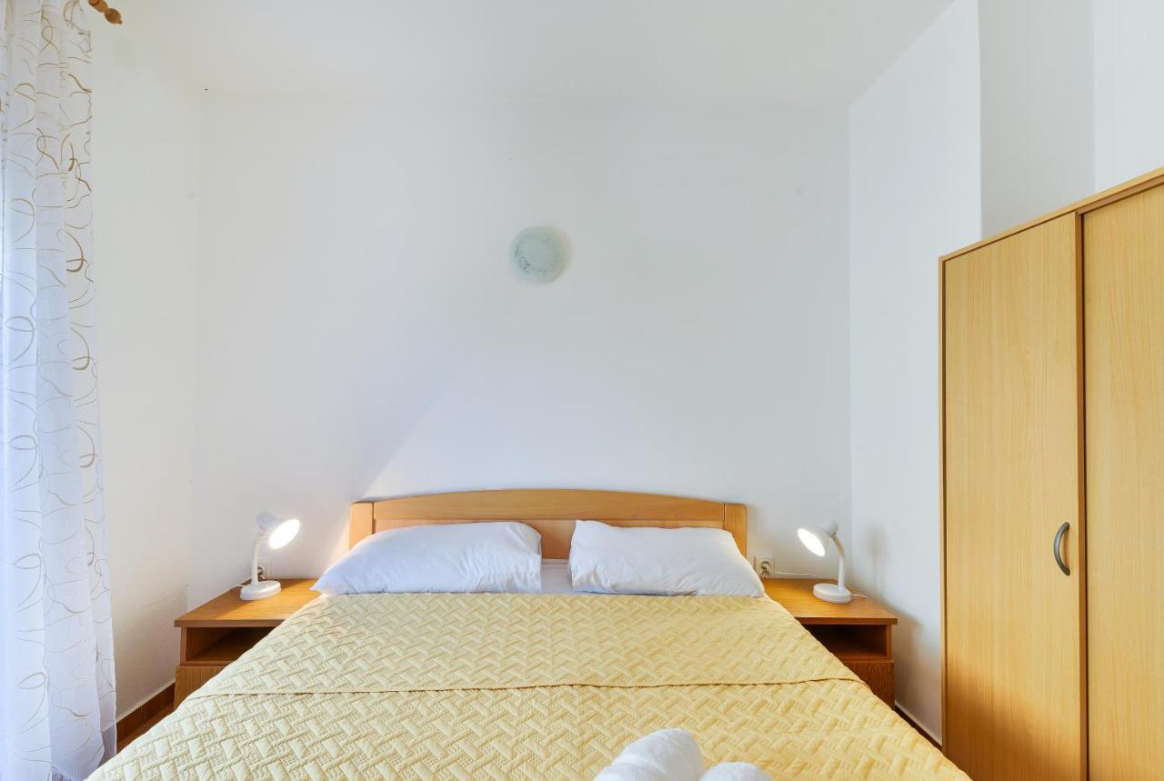 Apartments Citrus Turanj Εξωτερικό φωτογραφία