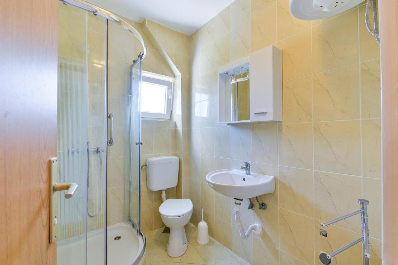Apartments Citrus Turanj Εξωτερικό φωτογραφία
