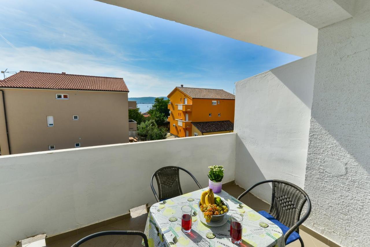 Apartments Citrus Turanj Εξωτερικό φωτογραφία