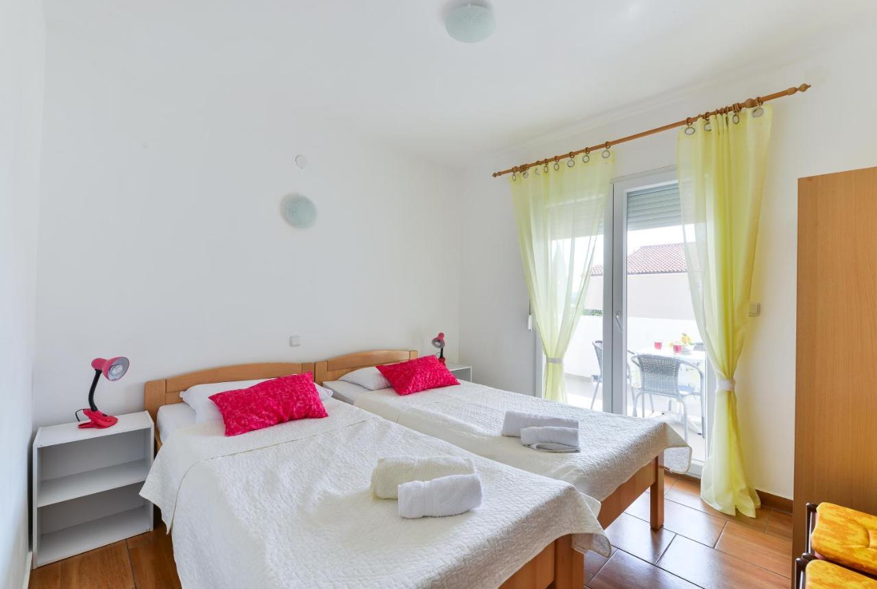 Apartments Citrus Turanj Εξωτερικό φωτογραφία